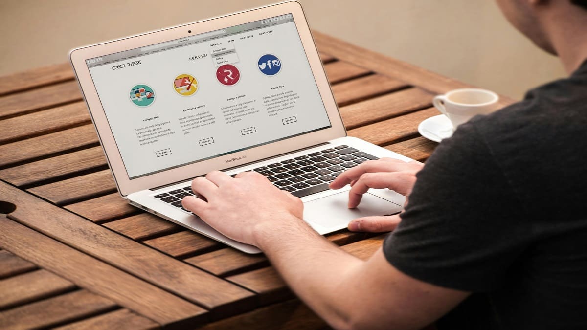 Right Web Designer
